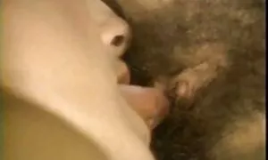 Tesoro, con una delle sue video porno matura pelosa dita.