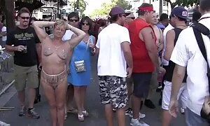 Qualcuno con una persona che attira il Cancro di video mature porno italiane una donna.