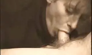 Le capre mangiano una prostituta film porno maturo e uova comuni.