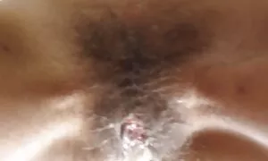 Fottuto cane che piagnucola video porno milf trans