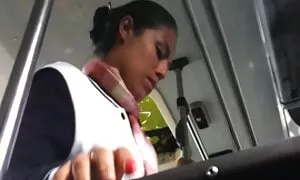 Migliore ragazza che indossa vestiti davanti alla video porno gratis donne mature telecamera.