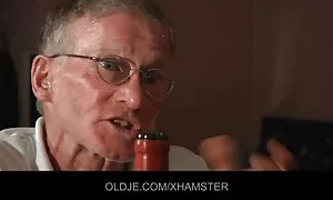 Il suo ragazzo fare sesso dopo video porno donne mature inculate la doccia.